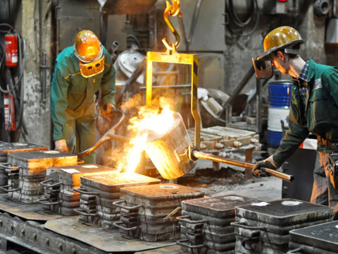 Group,Of,Workers,In,A,Foundry,At,The,Melting,Furnace